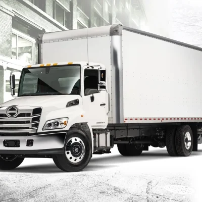 Camions Hino Ă Drummondville : Au-delĂ du Prix d’Achat, MaĂ®trisez Votre CoĂ»t Total de Possession (TCO)